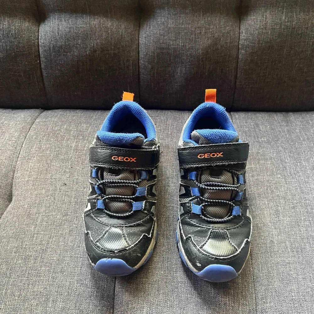 GEOX Kids -  Little Boy Casual Sneakers Shoes Black Blue size 11.5 US